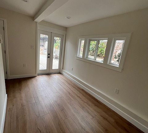 4th image of 519 N Clementine St #2