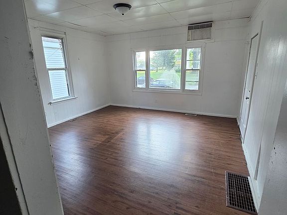 5th image of 1137 N 4th St