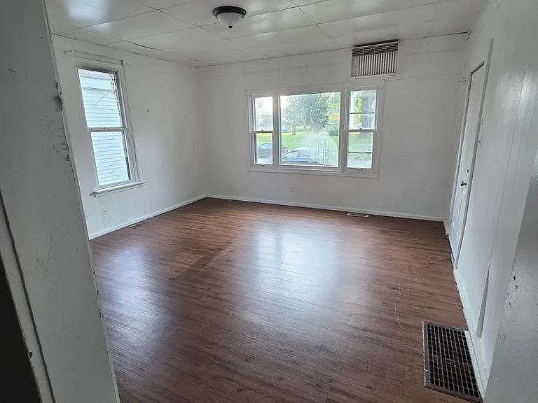 1137 N 4th St — Photo 5
