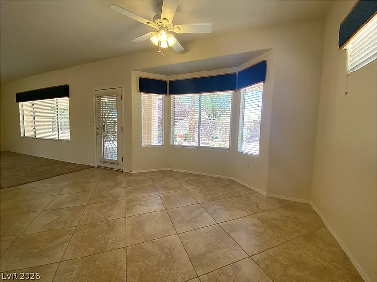 3022 Seaford Peak Dr — Photo 15