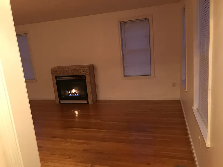 577 Winter St — Photo 27