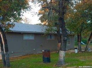 4111 Waterwood Pass Dr, Elmendorf, TX 78112