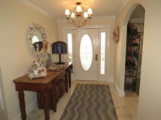 4th image of 11 E Galvez Ct