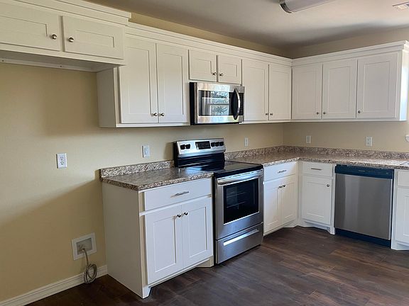 3rd image of 110 Praire Creek Dr
