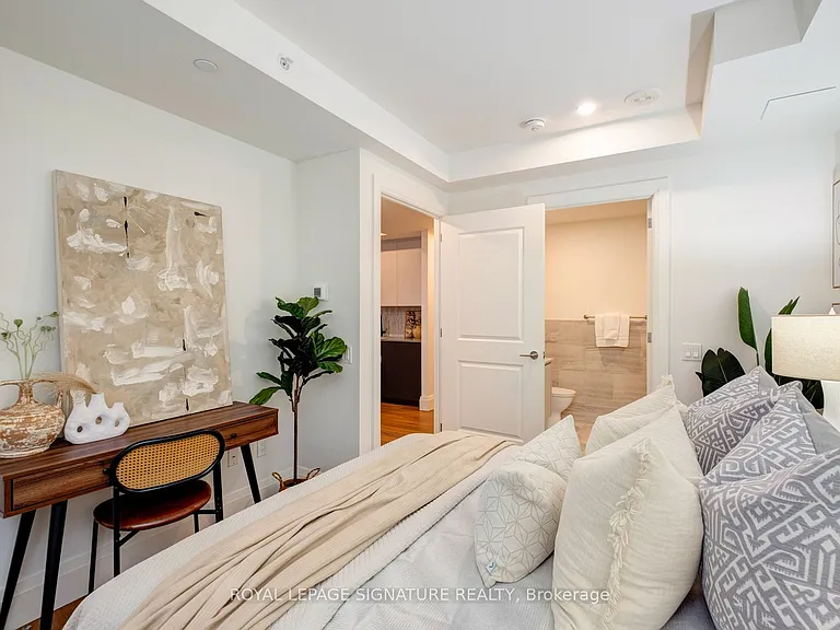 285 Avenue Rd #303 — Photo 27