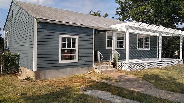 2nd image of 6617 Petain Ave