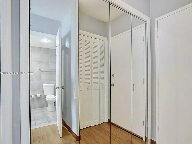 11930 N Bayshore Dr #601 — Photo 10