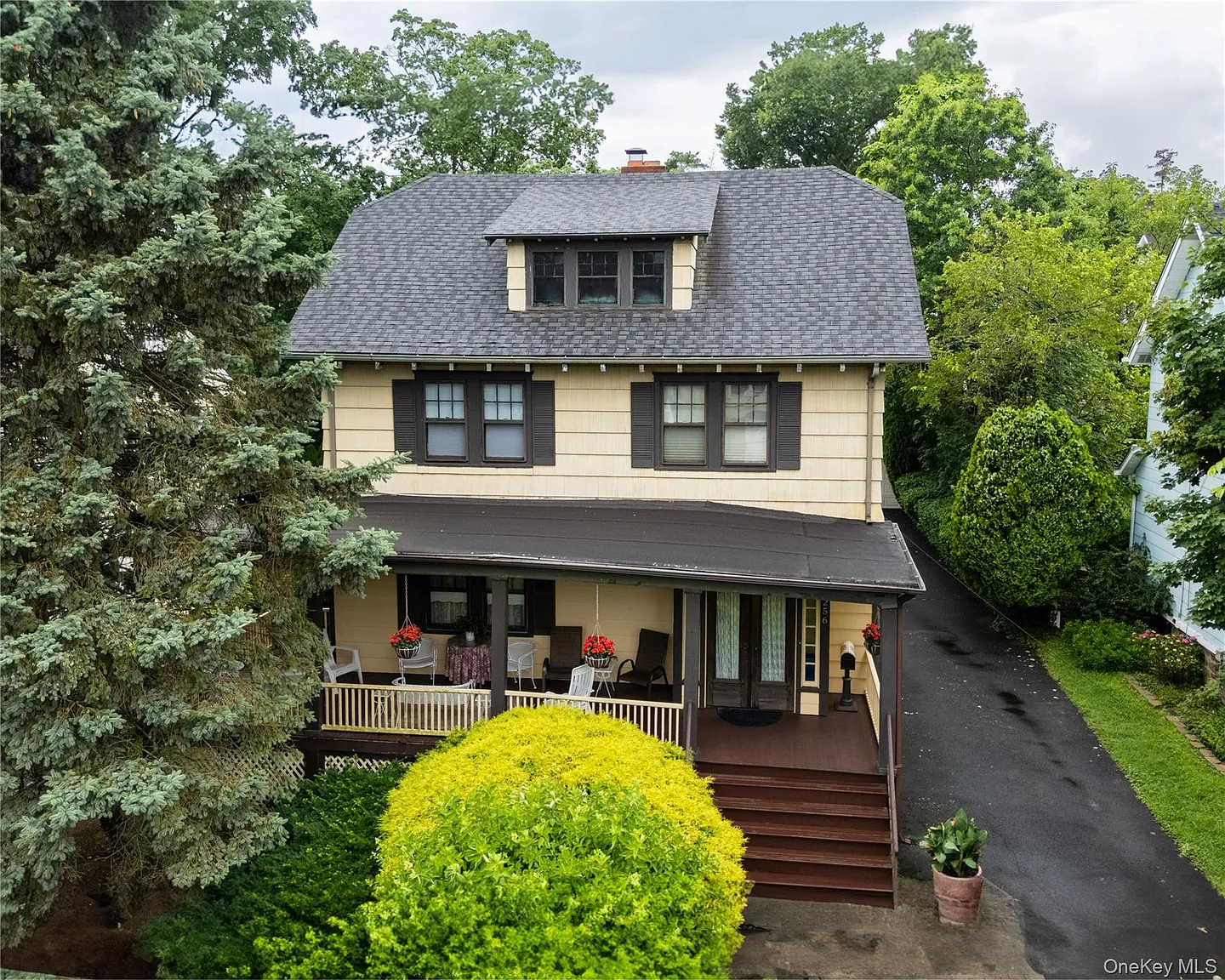 256 N Regent Street photo 1