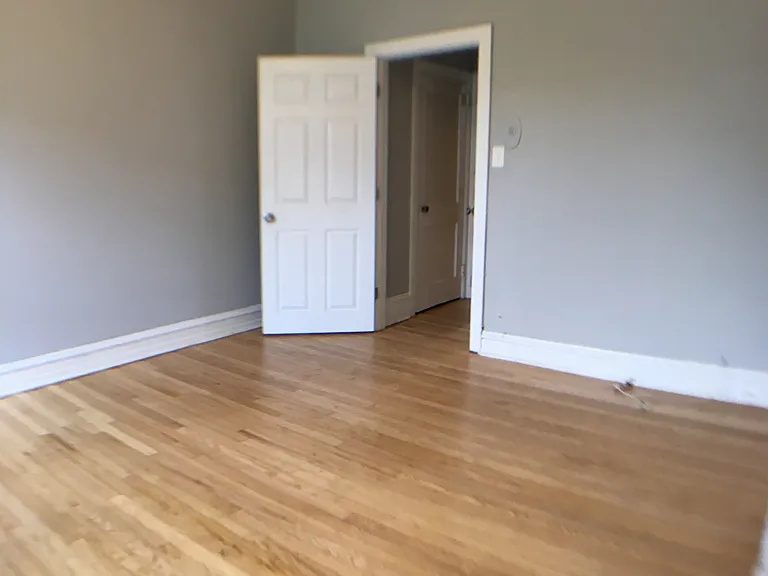 403 S 40th St #3F — Photo 1