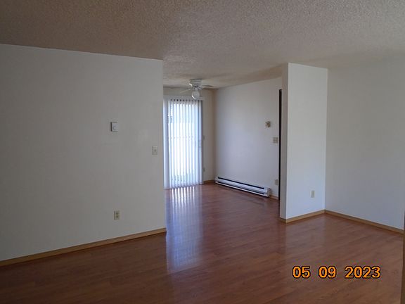 4th image of 1310 E Santiam St