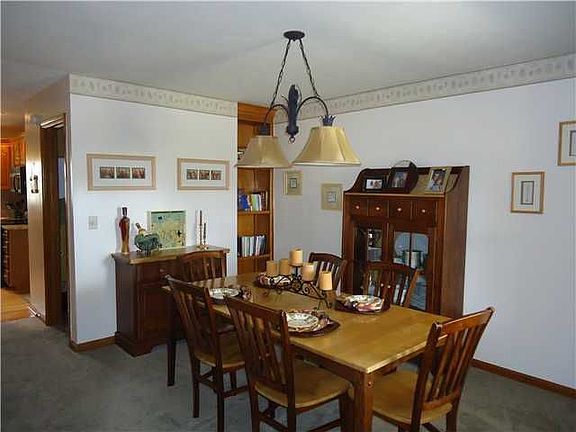 3rd image of 6368 Woodcrest Dr