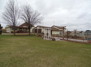 N6216 County Road V, Durand, WI 54736