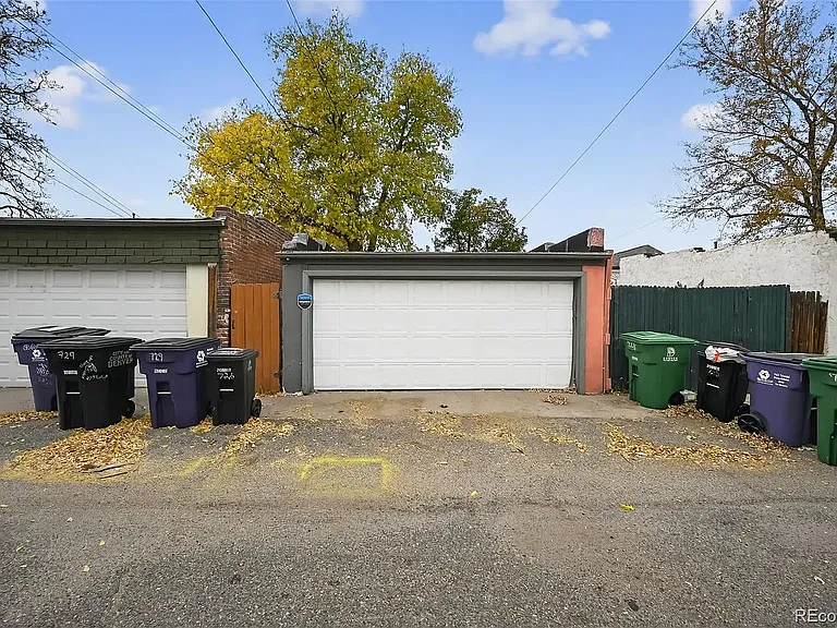 726 Fox St — Photo 30