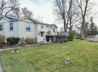 25173 W Circle Ave, Antioch, IL 60002
