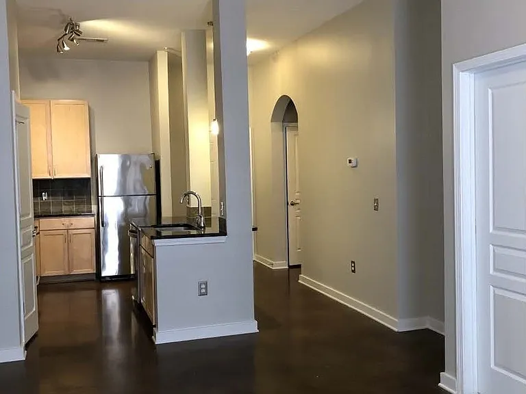 3000 Vanderbilt Pl #112 — Photo 14