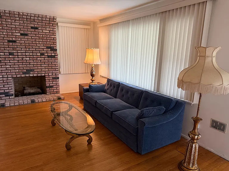 1812 S Sierra Vista Ave — Photo 6