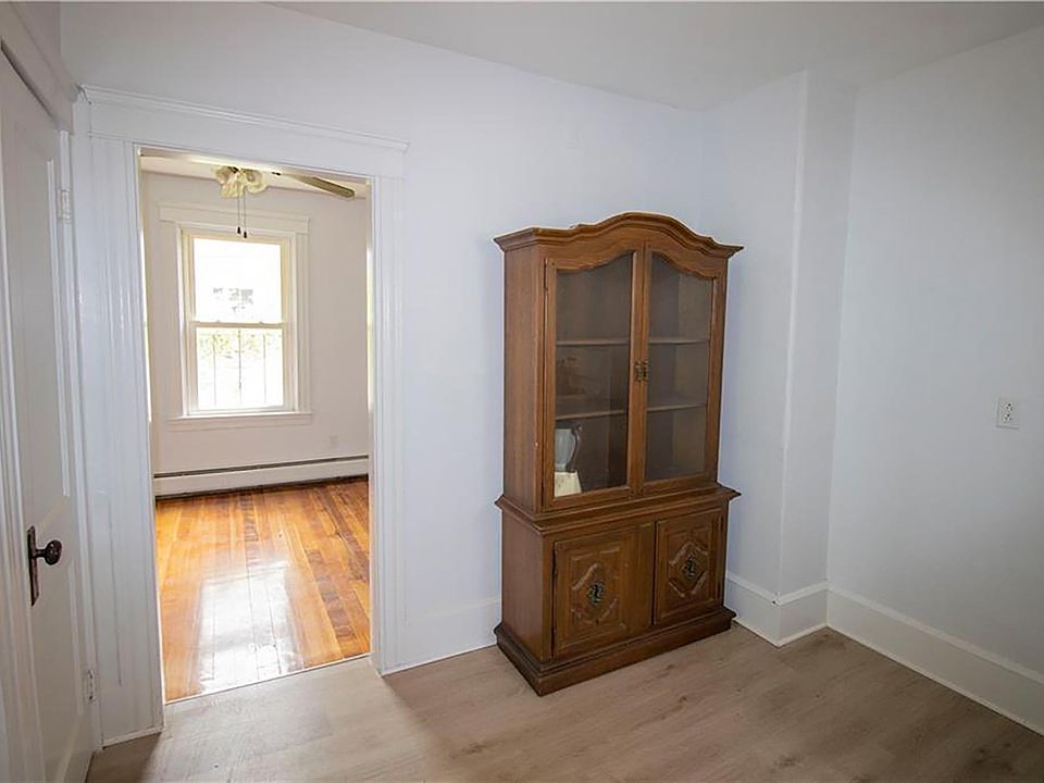 18 Bloomfield St 2R, Pawtucket, RI 02861 Zillow