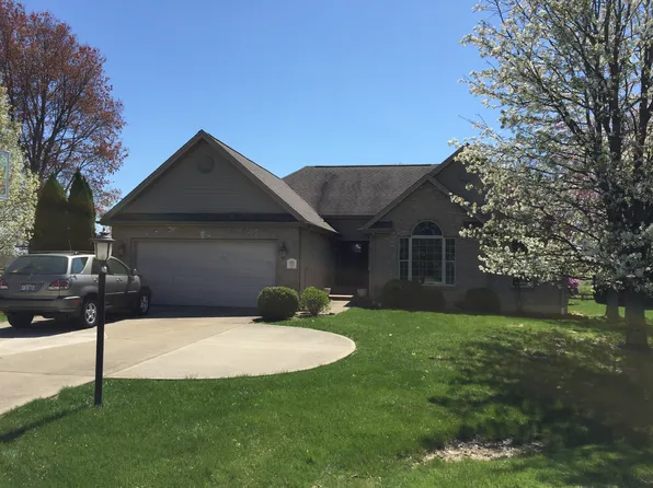 209 Lakewood Ln, Georgetown, OH 45121