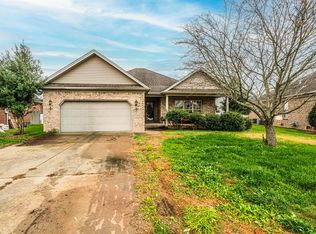 815 McCausland Ave, Bowling Green, KY 42101