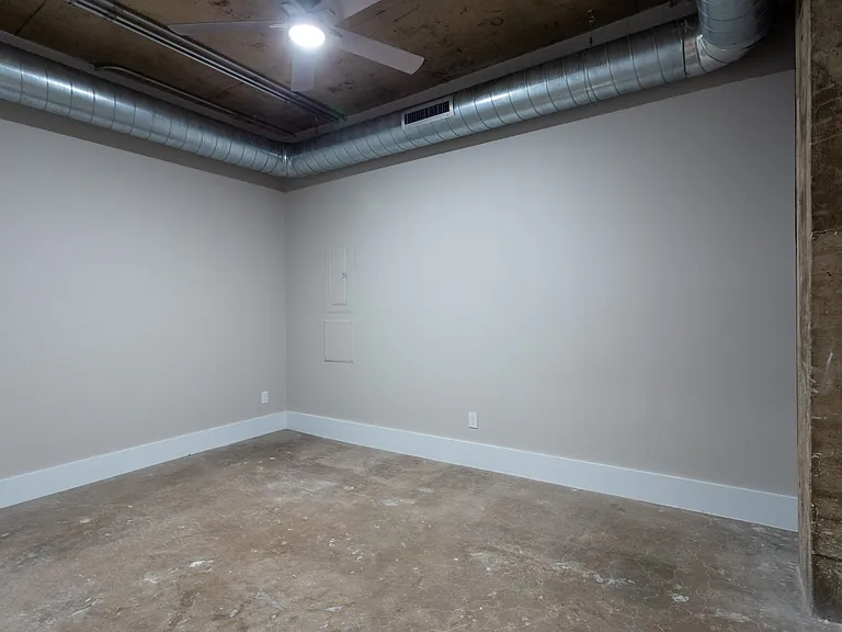 Kretschmer Lofts — Photo 37