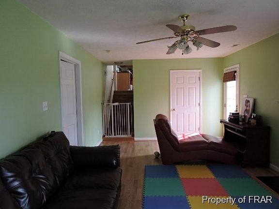 5th image of 341 Peterson Pl