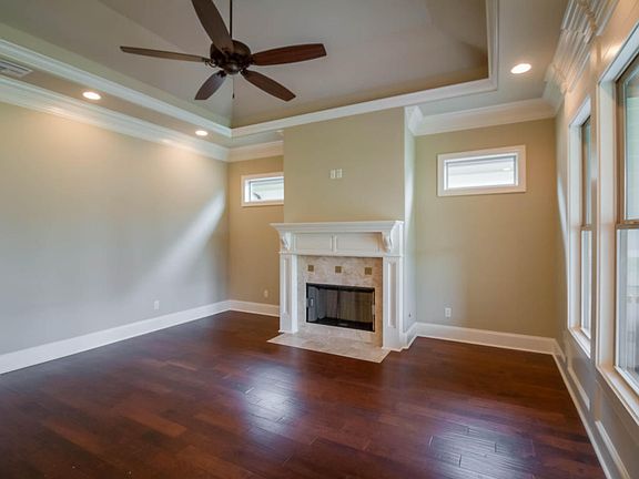 4th image of 208 Cypress View Dr
