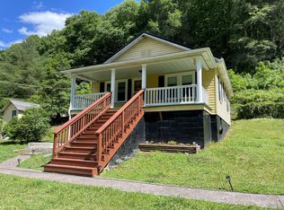 1121 Monroe Rd, Honaker, VA 24260