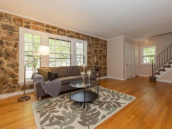 4th image of 18724 Scottsdale Blvd