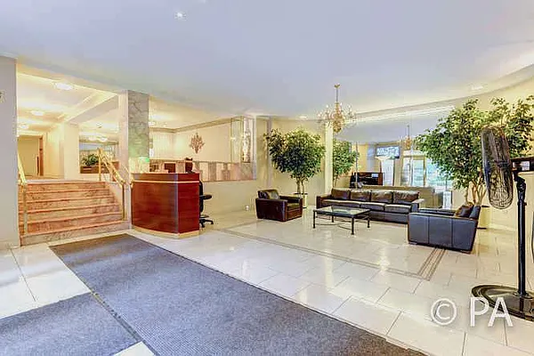 Sold by Benjamin Realty Since 1980 | media 3