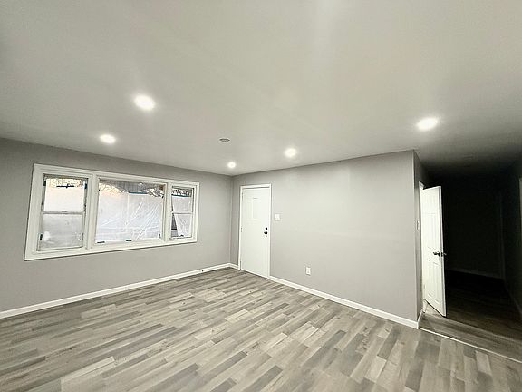5th image of 545 American Blvd Floor 1