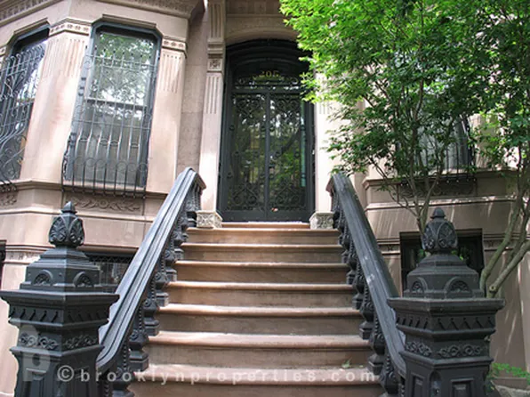 205 Saint Johns Pl, Brooklyn, NY 11217