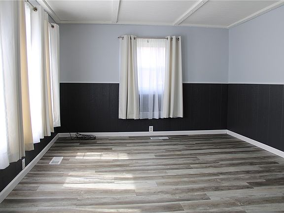 5th image of 515 W North 2nd St