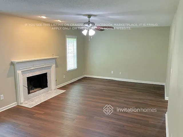 4185 Soaring Dr — Photo 3