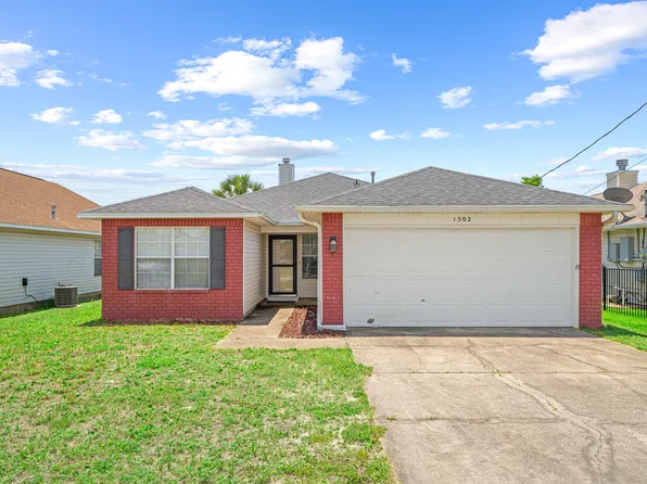 1502 Tommy Ln, Mary Esther, FL 32569