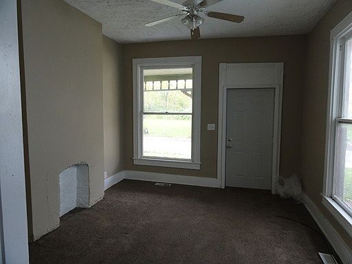3rd image of 1639 Cornell Ave