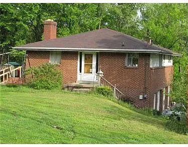 114 Walker St photo 1