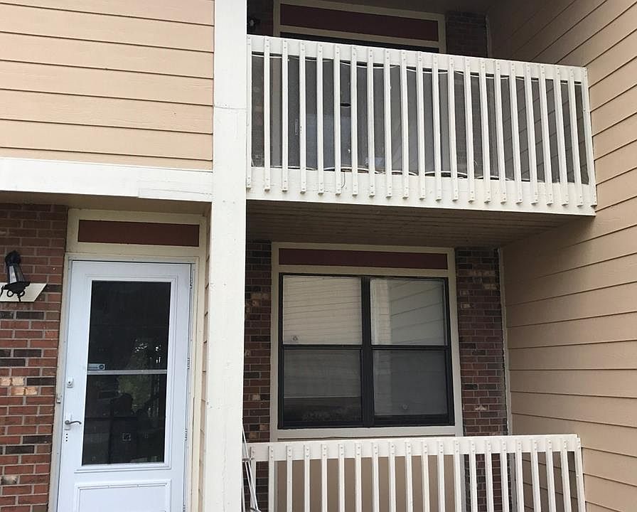 1st image of 11656 Community Center Dr APT 103