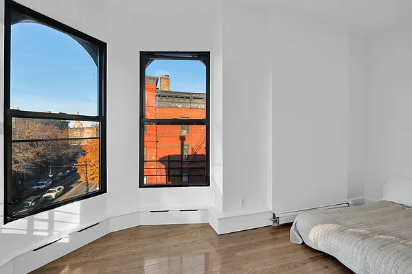 Rented by Compass | media 20