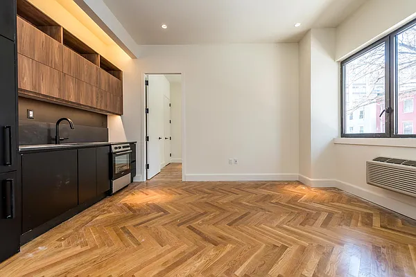 Rented by Nooklyn NYC LLC | media 80