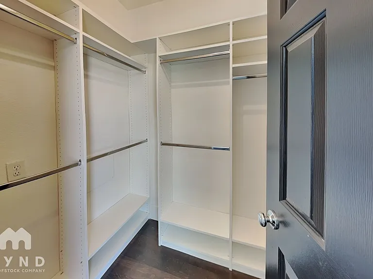 5233 Kendall Ridge Ct — Photo 11