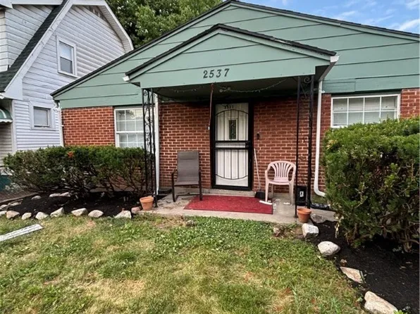 2537 W Riverview Ave, Dayton, OH 45402