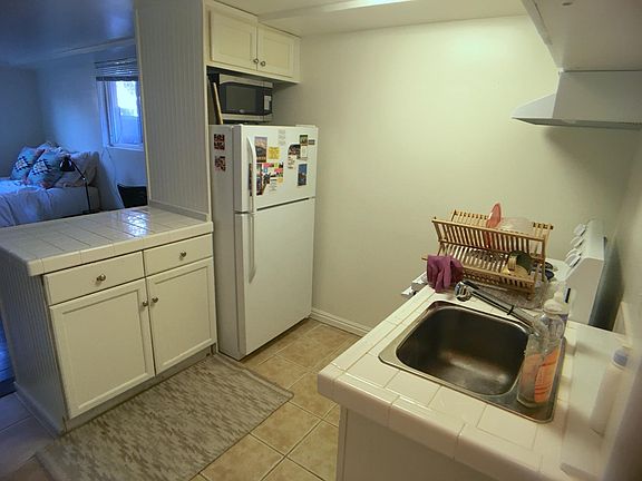 3rd image of 815 S 600 E APT 5