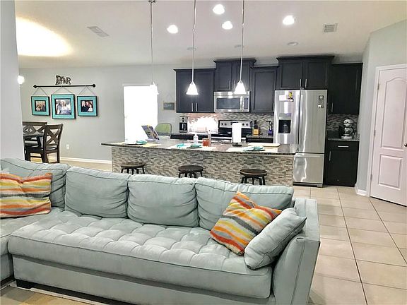 4th image of 95218 Leafcrest Ct