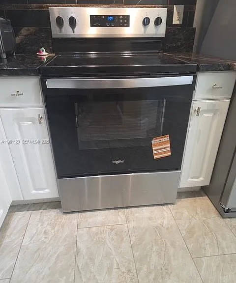 4211 Napoli Lake Dr #4211 — Photo 8