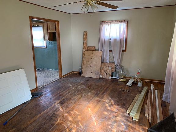 3rd image of 209 Highlawn Park Ave