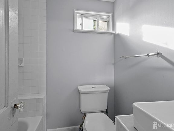 5th image of 1337 S 2nd St