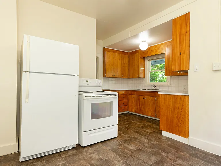 Evanston Apartments - Located on the north side of Fremont — Photo 24