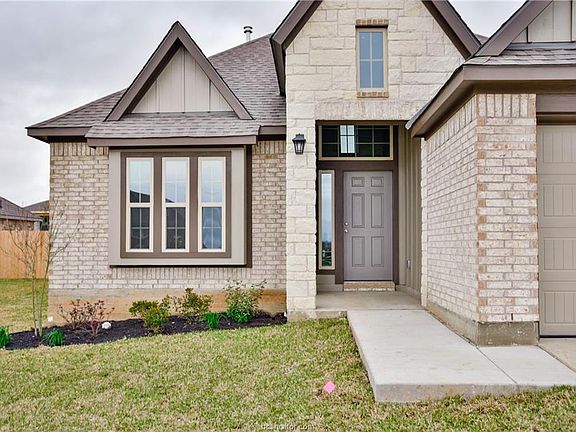 3rd image of 7404 Masters Dr