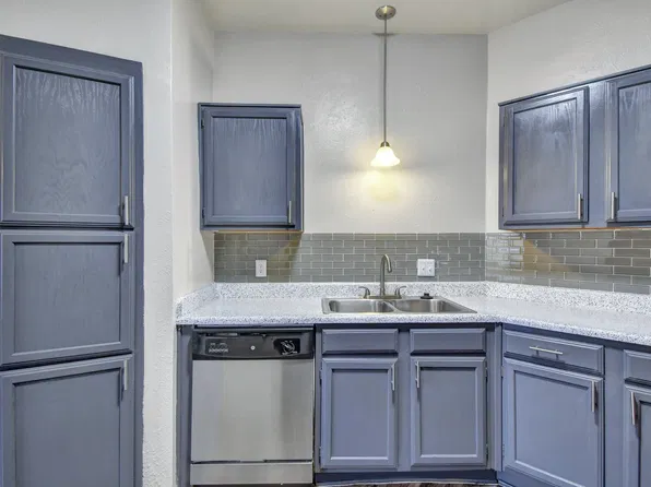1303 Main