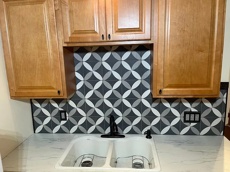 1041 Central St #A — Photo 9